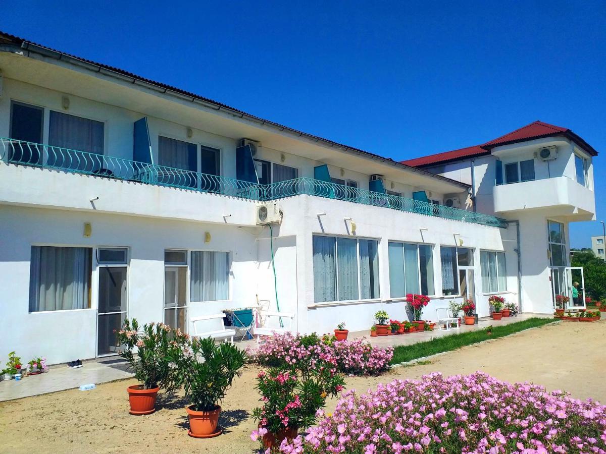 Sani Family Hotel Byala  Exterior photo